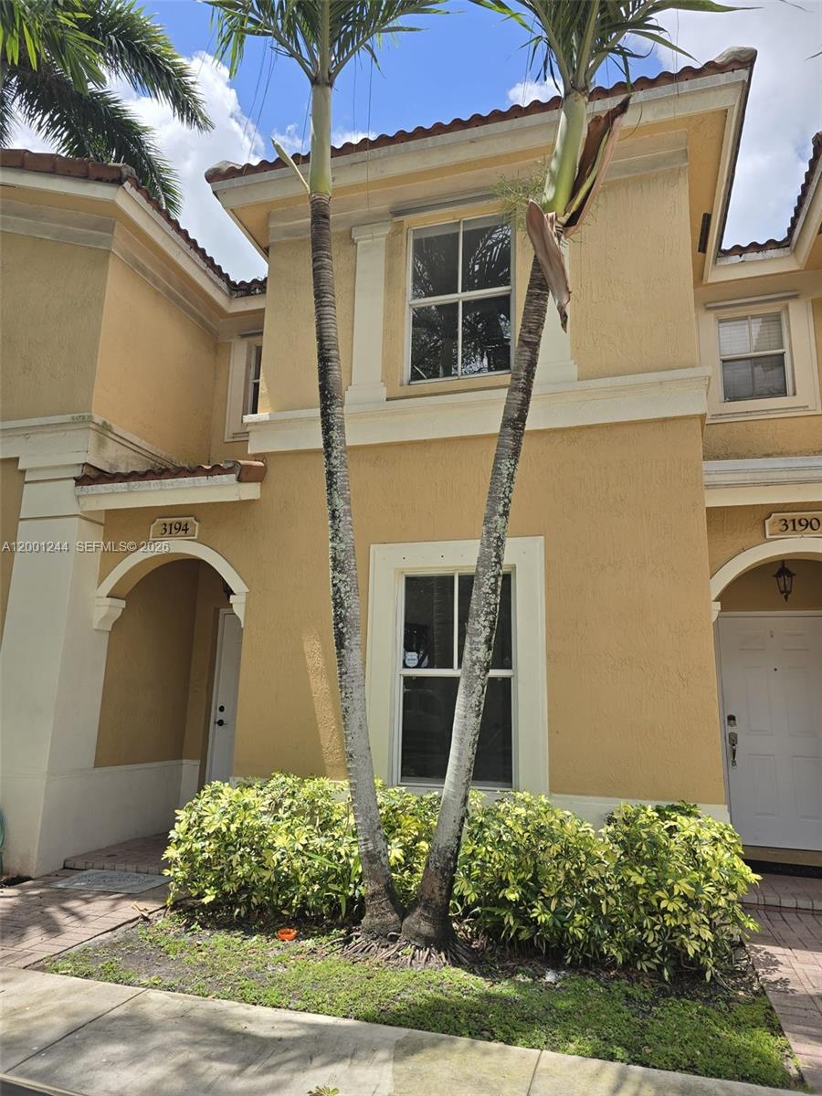 MIRAMAR, FL — photo 3 of 19