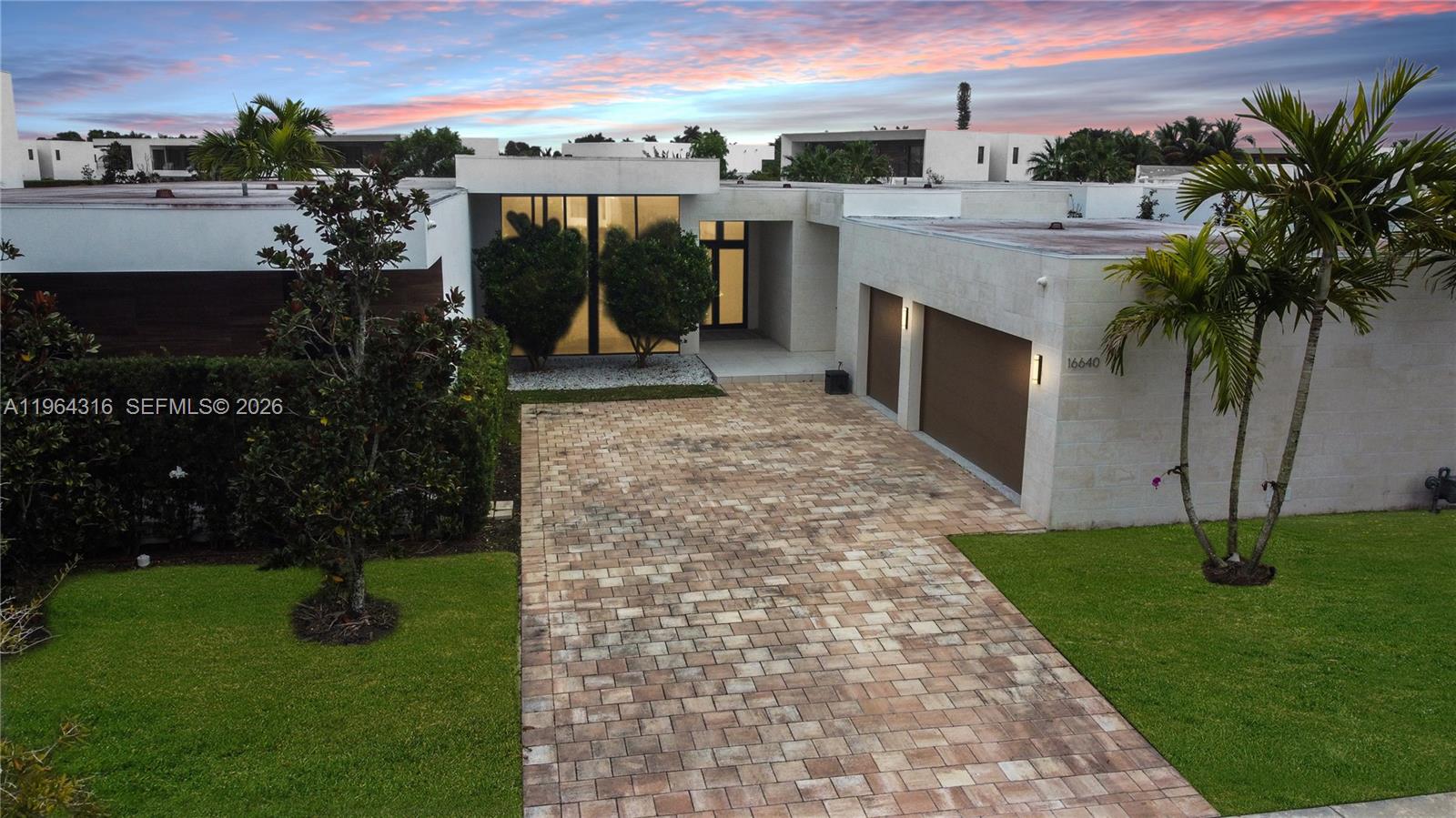 16640 Sunset Way, Weston FL 33326
