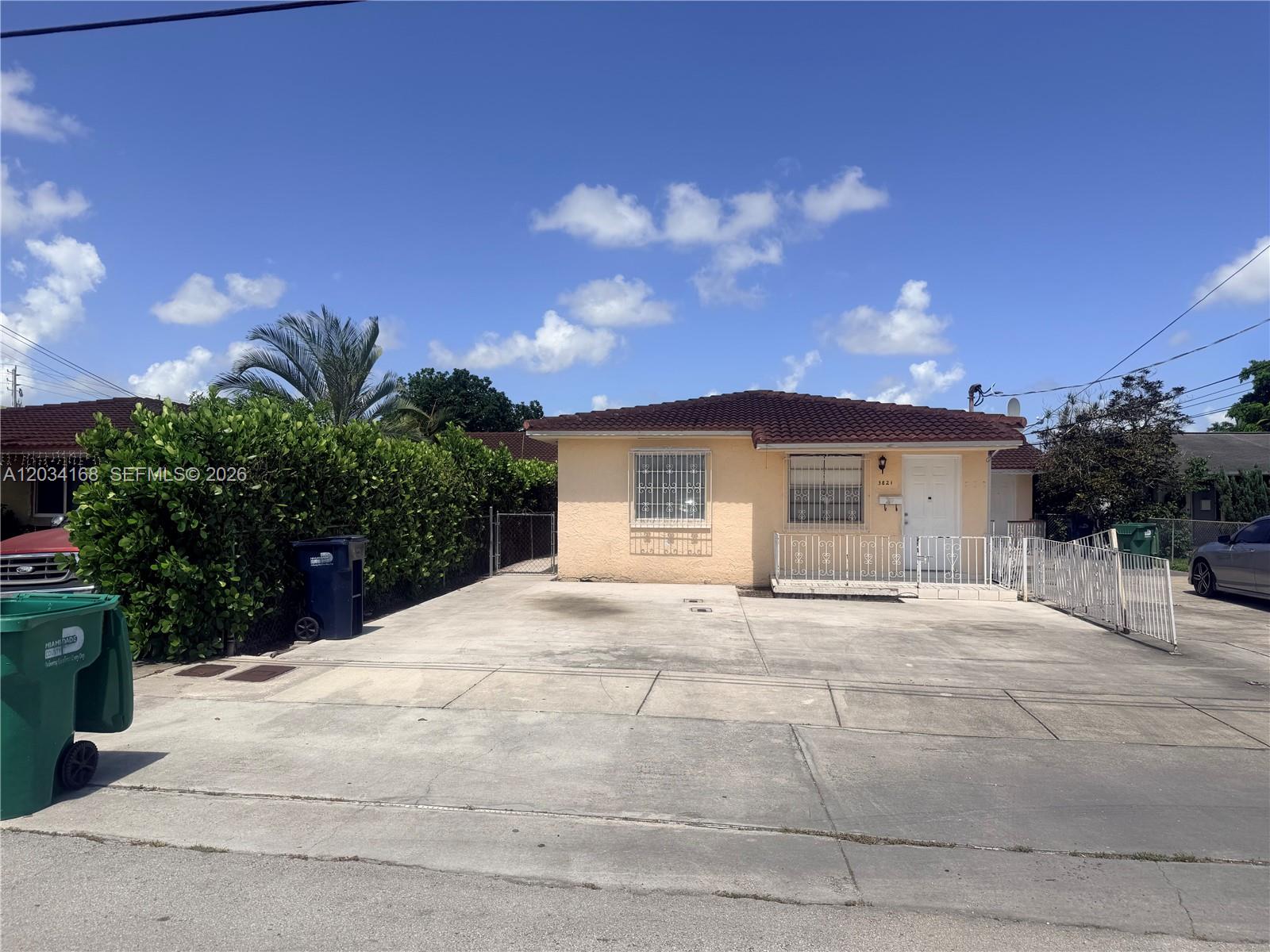 3821 SW 89th Ct, Miami FL 33165