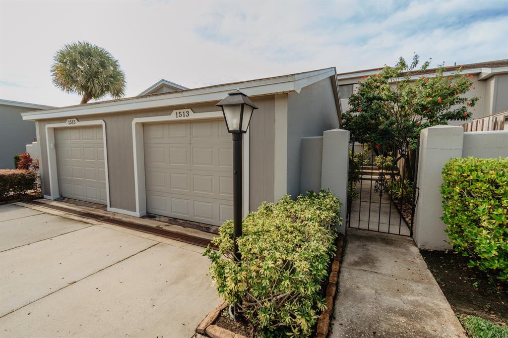 1513 SHELLEY PLACE