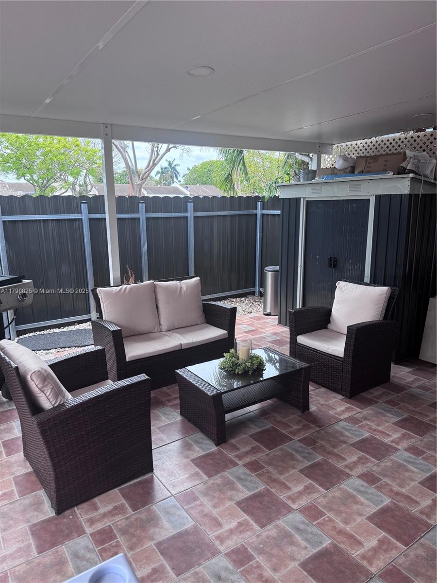 5308 SW 138th Pl, Miami FL 33175