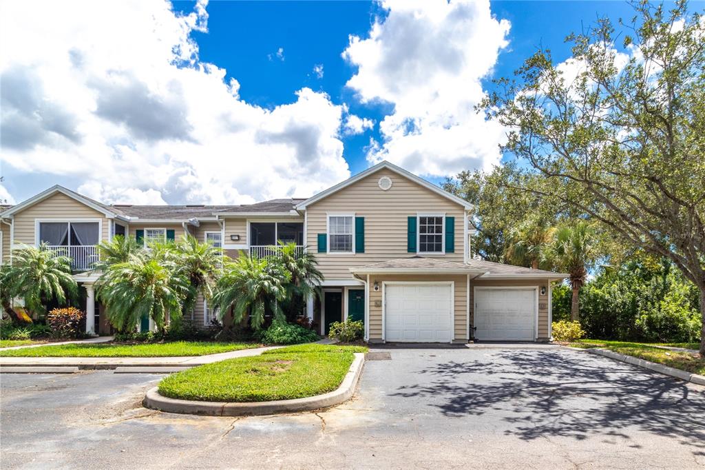8911 MANOR LOOP UNIT 204, LAKEWOOD RANCH, FL — photo 2 of 30
