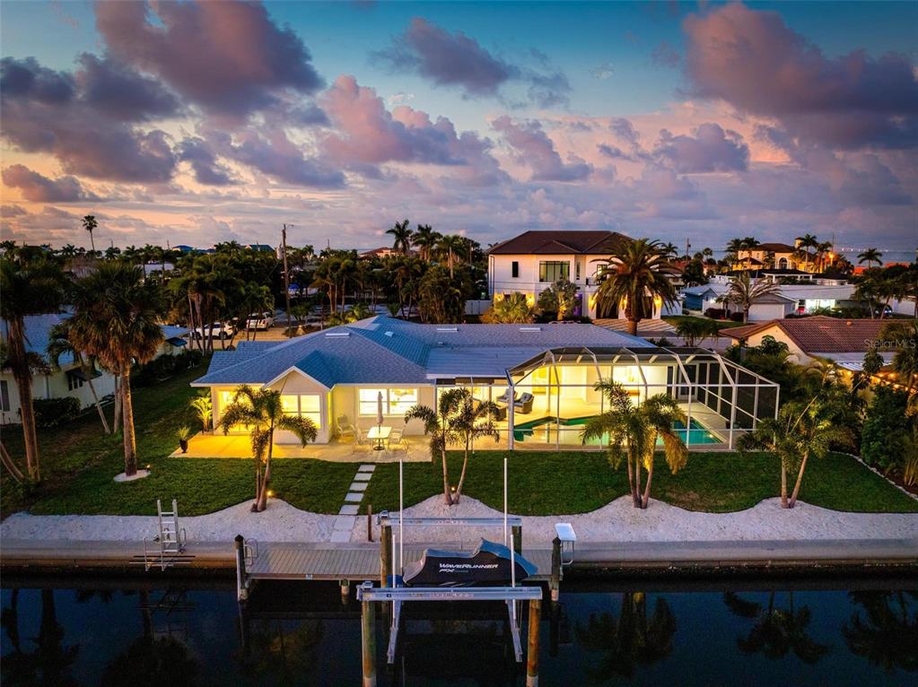 616 FOXWORTH LANE, HOLMES BEACH, FL — photo 3 of 30