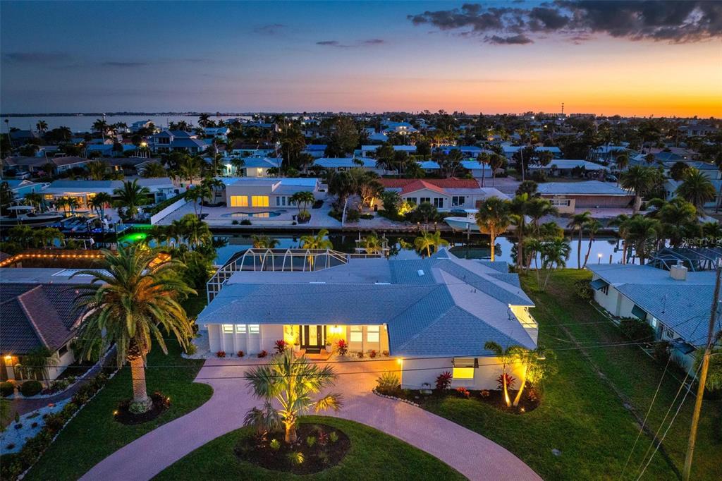 616 FOXWORTH LANE, HOLMES BEACH, FL — photo 5 of 30