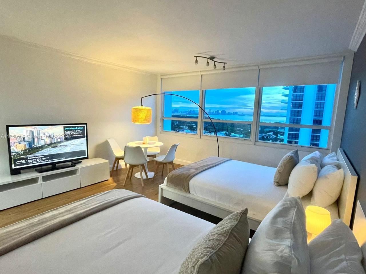 5445 Collins Ave # 1607, Miami Beach FL 33140