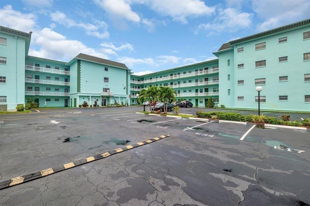 4141 NW 44th Avenue # 116, Lauderdale Lakes FL 33319