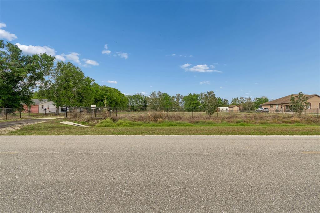 22125 26TH AVENUE E, BRADENTON, FL — photo 4 of 15