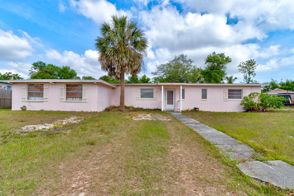 1302 WESTWOOD DRIVE