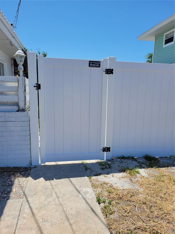 15318 HARBOR DRIVE, MADEIRA BEACH, FL — photo 2 of 30