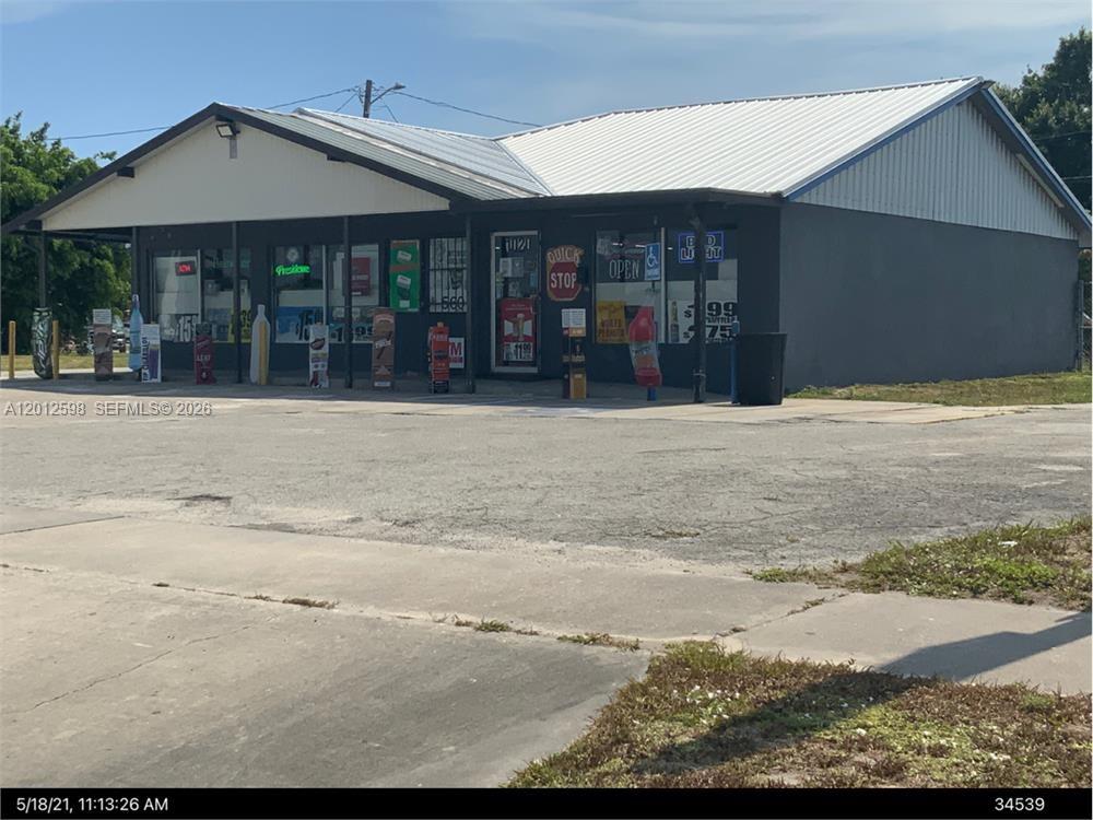CLEWISTON, FL — photo 2 of 8