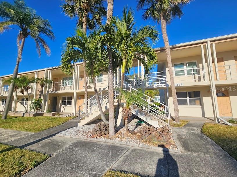 4565 DUHME ROAD UNIT 207