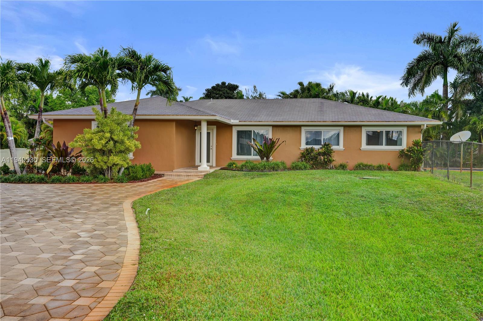 11201 NW 4th Court, Plantation FL 33325