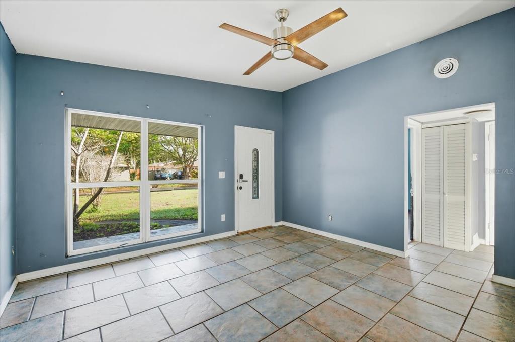 1949 PINEHURST DRIVE, CLEARWATER, FL — photo 5 of 30