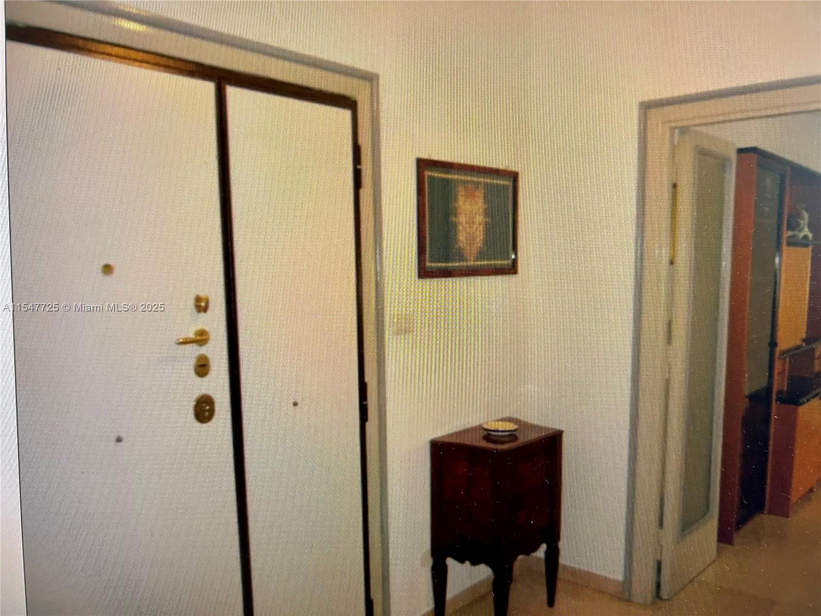 4,CASELLA,ROME CASELLA # 24, 00199, FL — photo 3 of 20