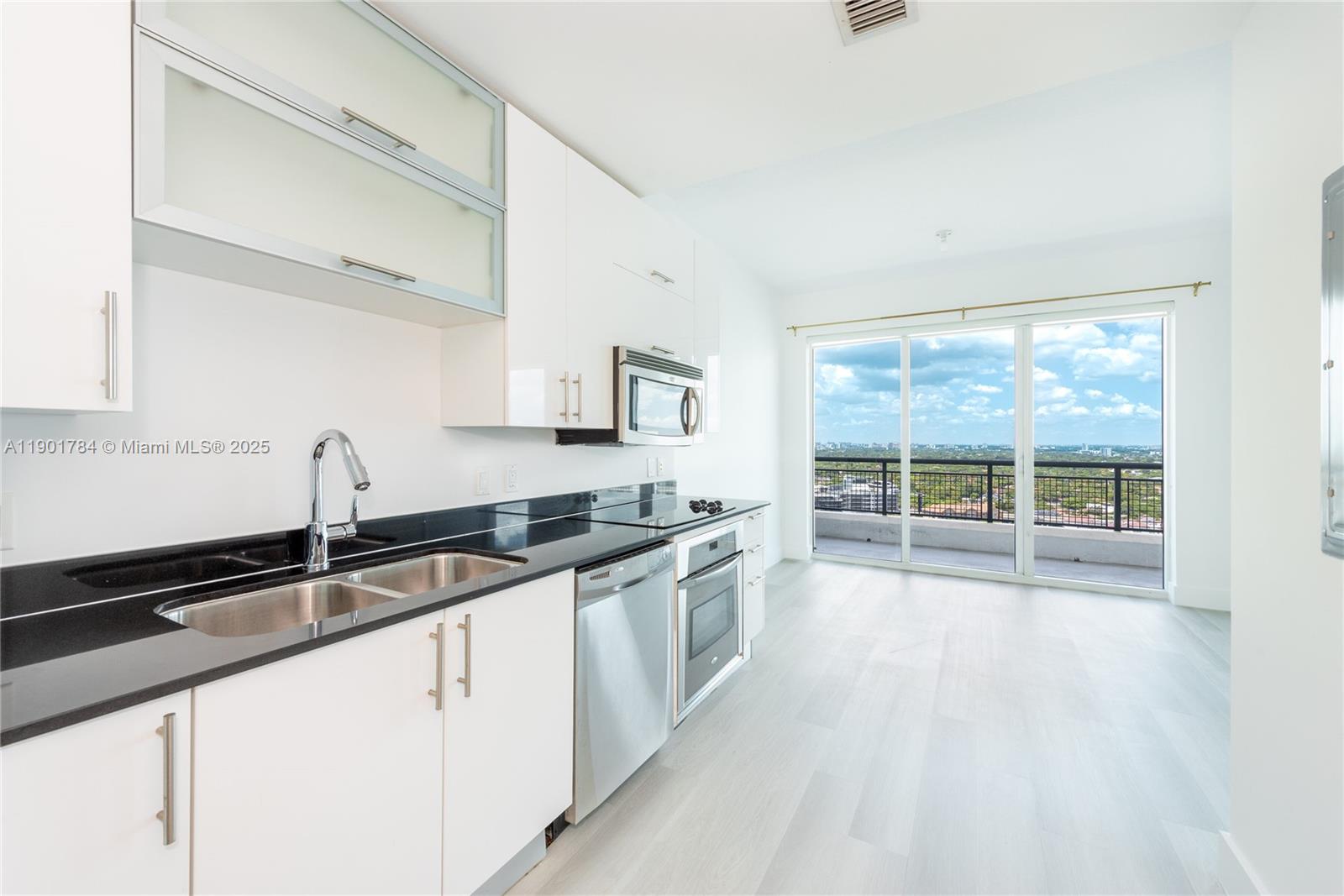 60 SW 13th St # 2019, Miami FL 33130