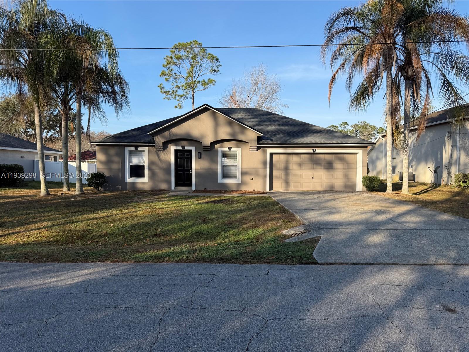 7 Zeidler PL, Palm Coast FL 32164