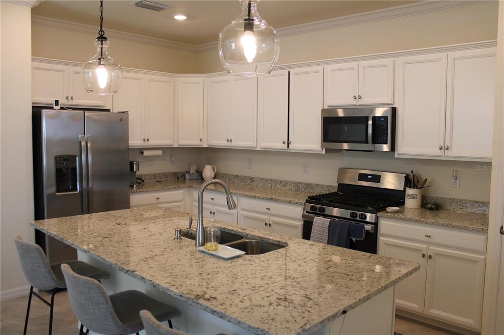 6647 CLAIRBORNE LANE, BRADENTON, FL — photo 3 of 30