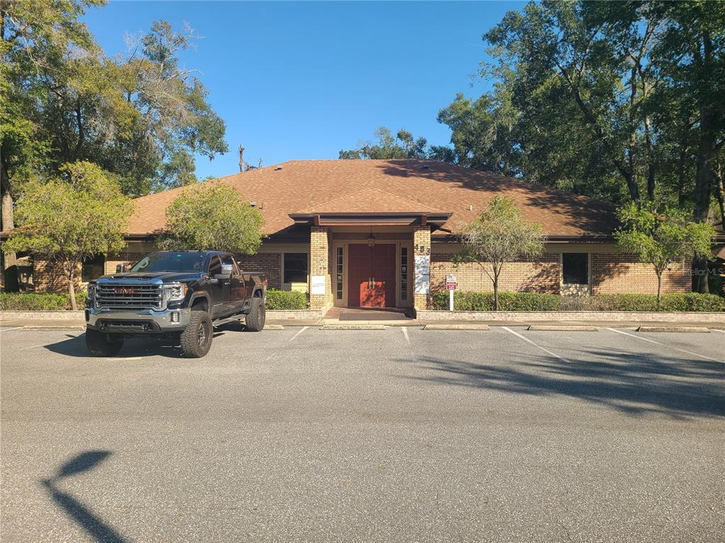 483 MONTGOMERY PLACE