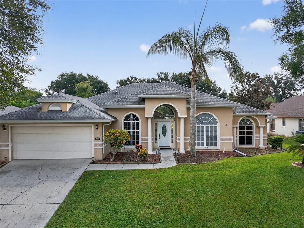 937 CUMBERLAND CIRCLE