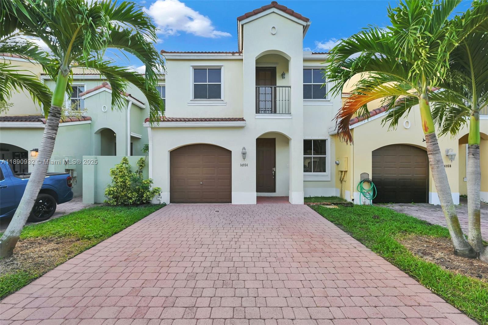 14954 SW 41st Ln, Miami FL 33185