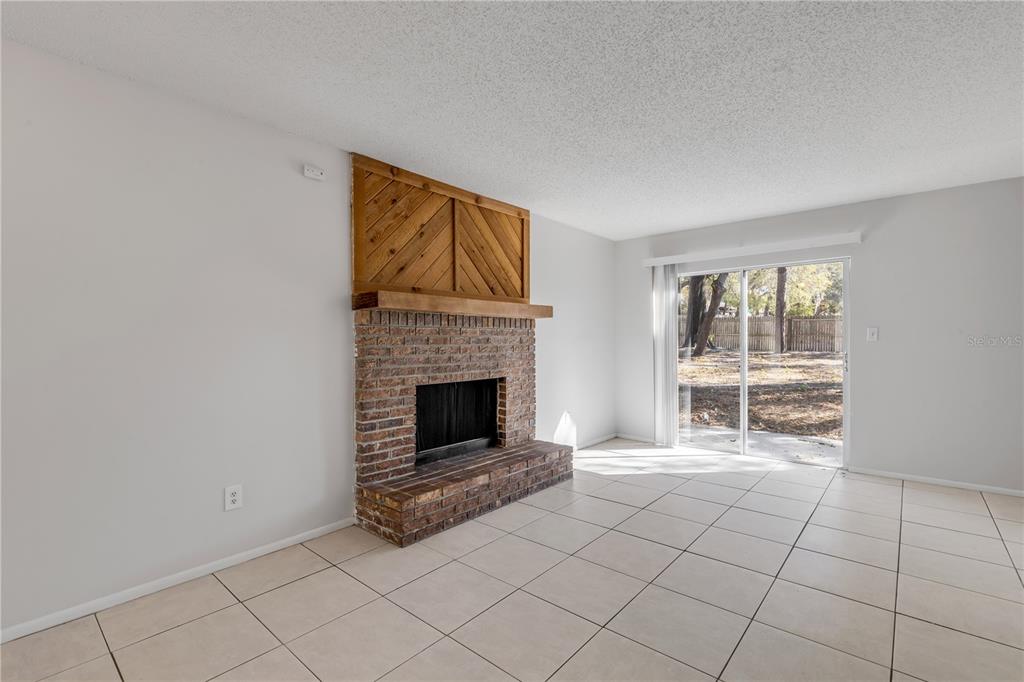 1124 MILL RUN CIRCLE, APOPKA, FL — photo 5 of 29