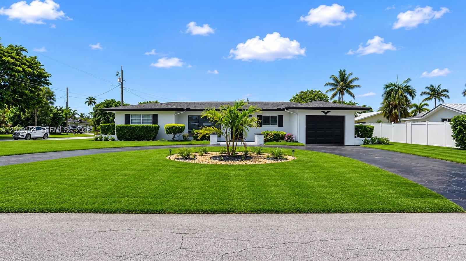 1320 SE 10th St, Deerfield Beach FL 33441
