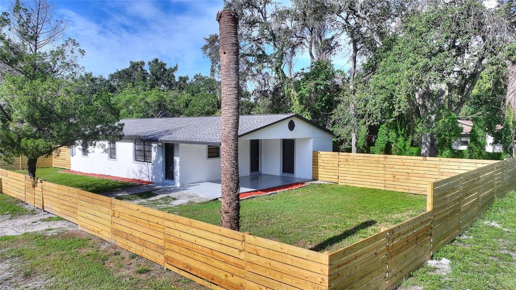 10016 N 10TH STREET, TAMPA, FL — photo 3 of 30