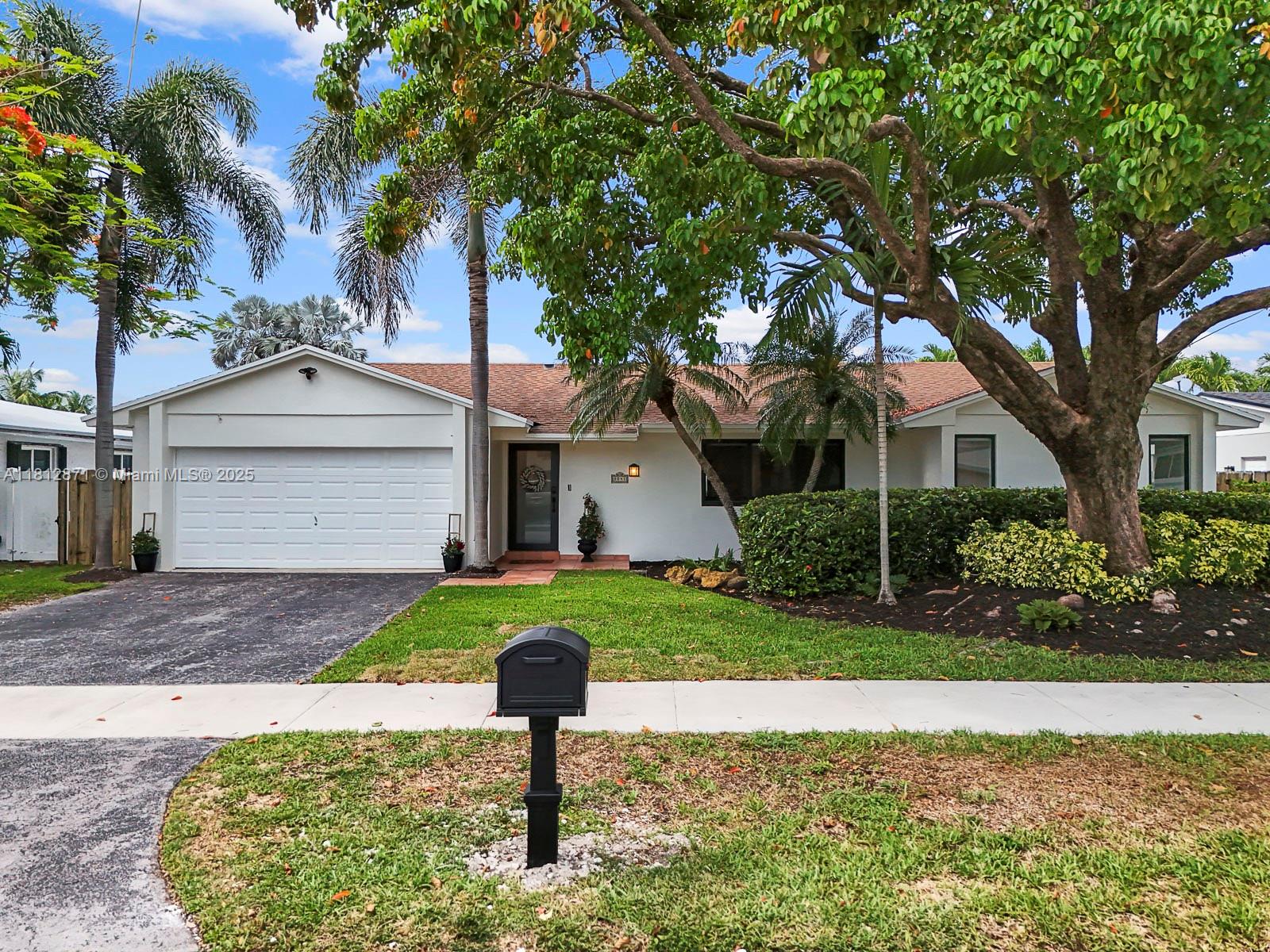 8041 SW 197th Ter, Cutler Bay FL 33189