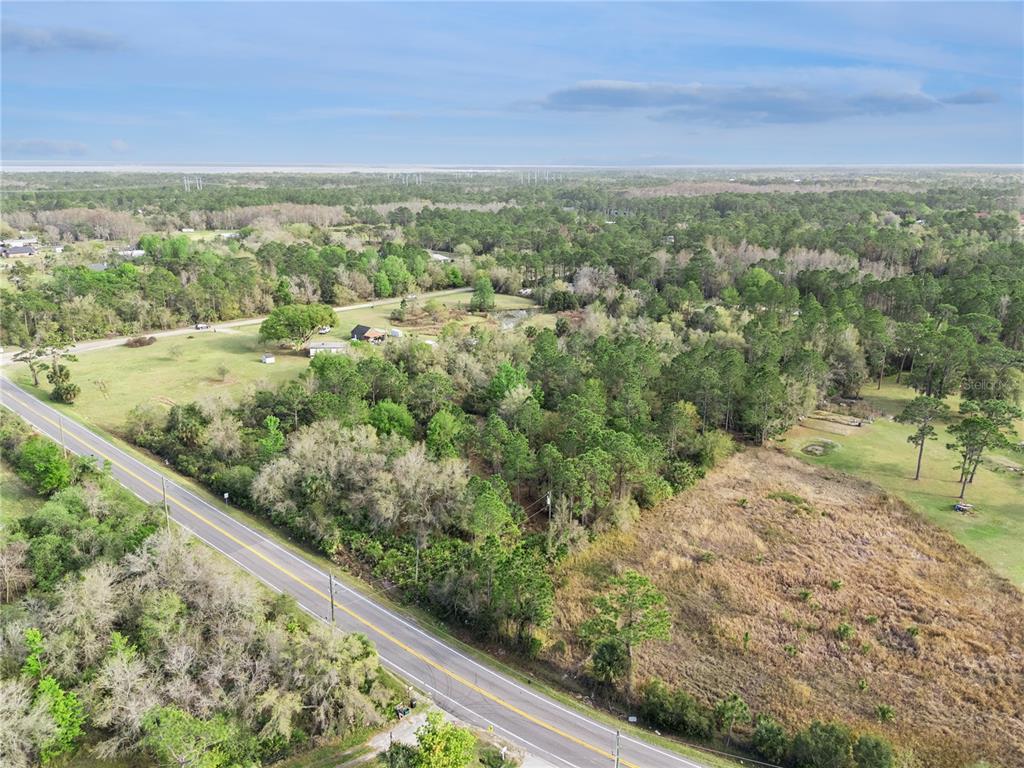 541 E OSCEOLA ROAD, GENEVA, FL — photo 2 of 30