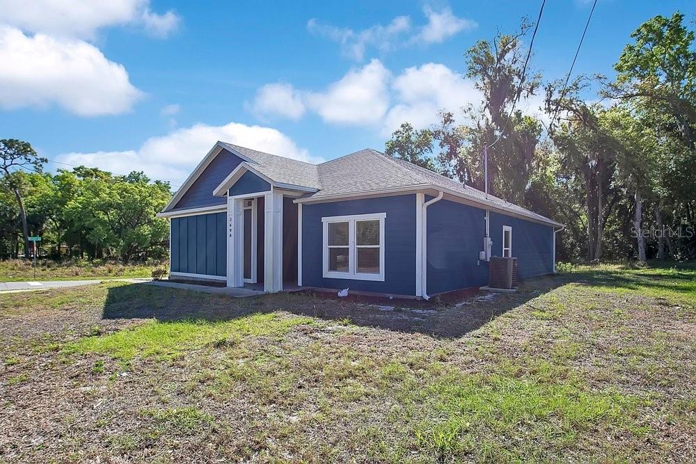 2498 MITCHELL AVENUE, MIMS, FL — photo 4 of 30