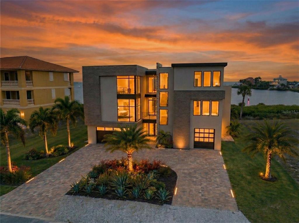 25 HARBORPOINTE DRIVE, PORT RICHEY, FL — photo 3 of 30