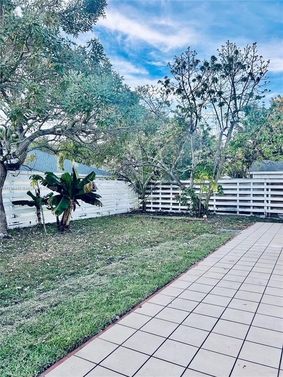 15016 SW 139TH PL, Miami FL 33186
