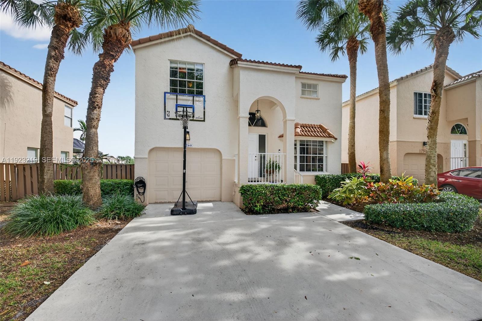 1260 NW 110th Ave, Plantation FL 33322