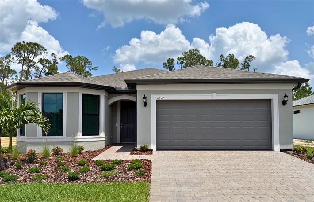 2528 CHARTER OAK DRIVE