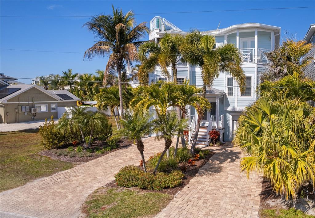 130 50TH STREET, HOLMES BEACH, FL — photo 3 of 30