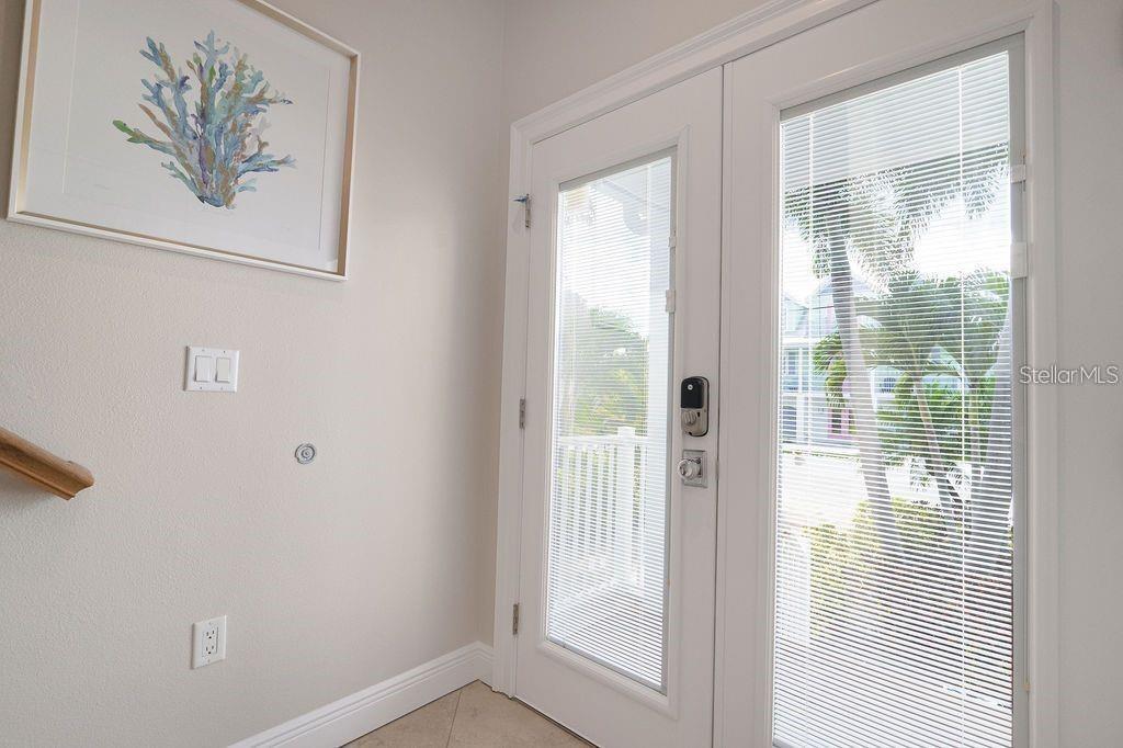 130 50TH STREET, HOLMES BEACH, FL — photo 5 of 30