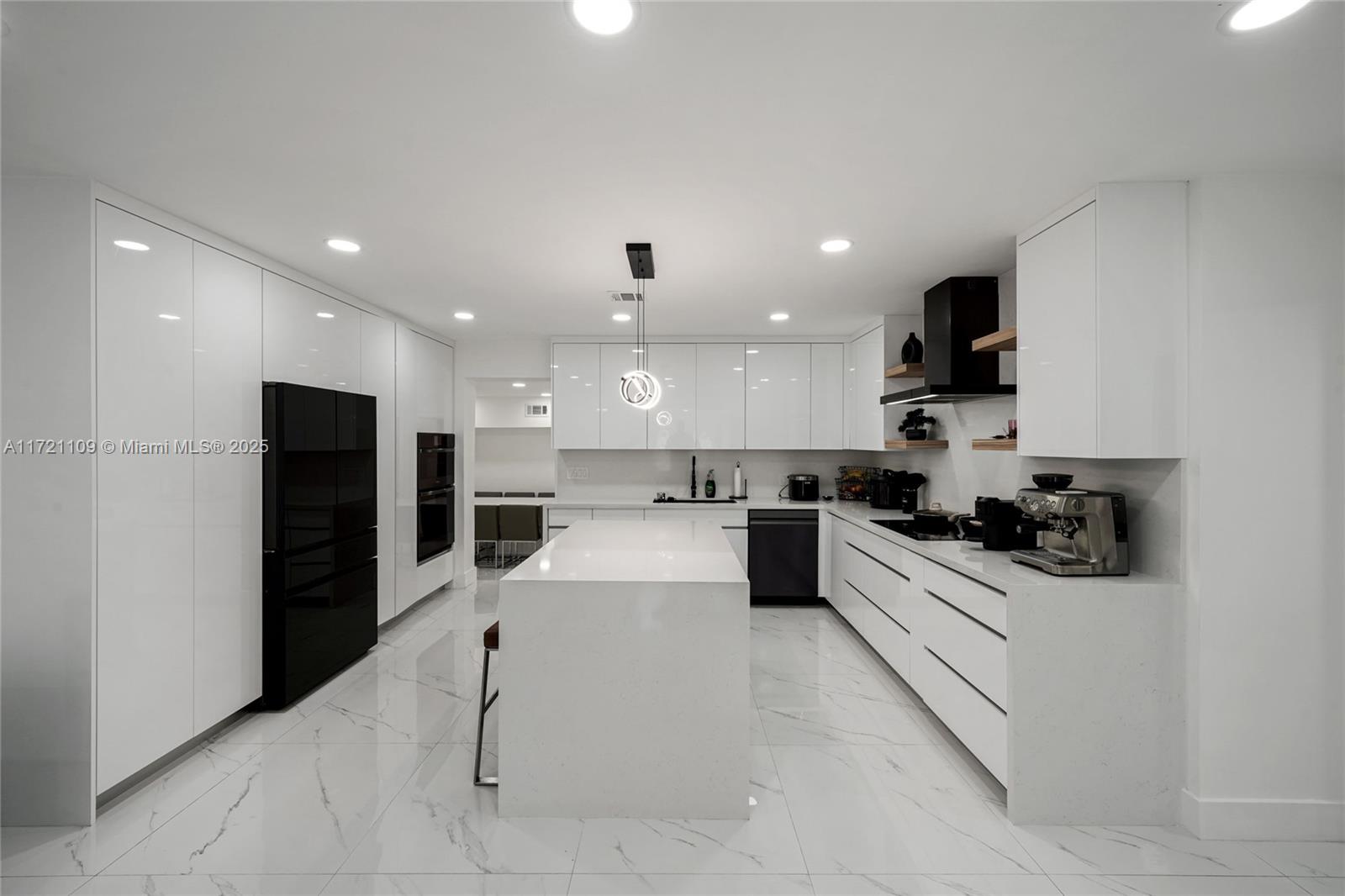 571 Raven Ave, Miami Springs FL 33166