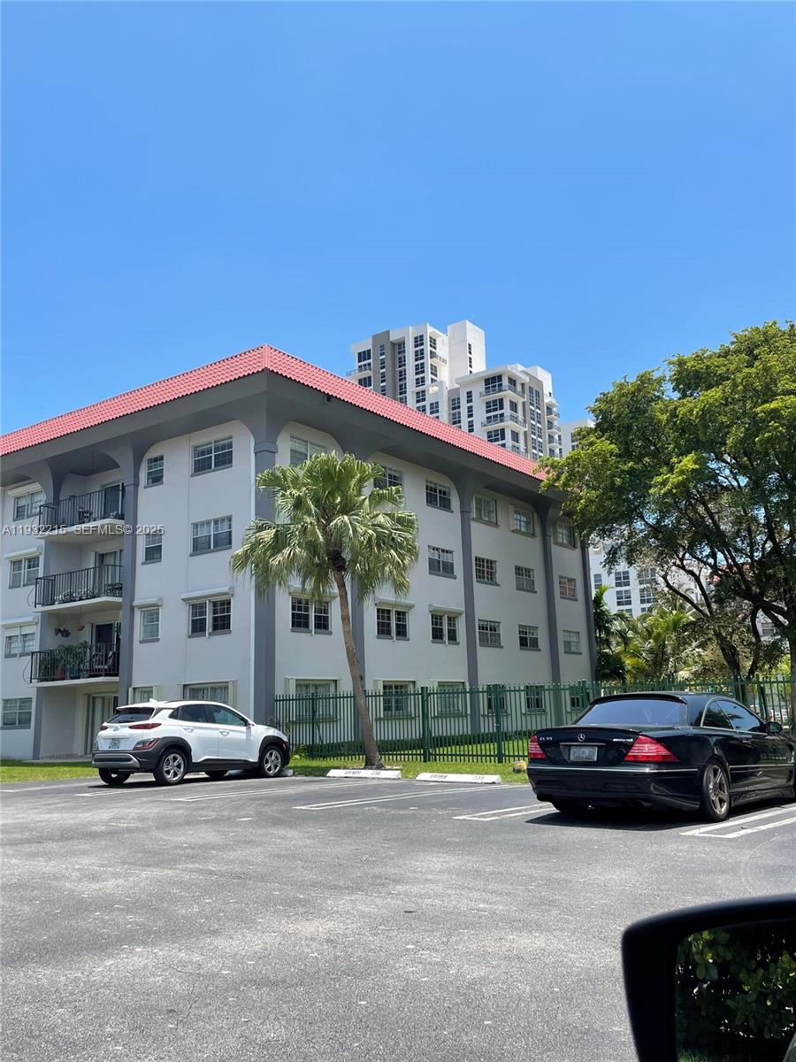 8107 SW 72nd Ave # 125E, Miami FL 33143