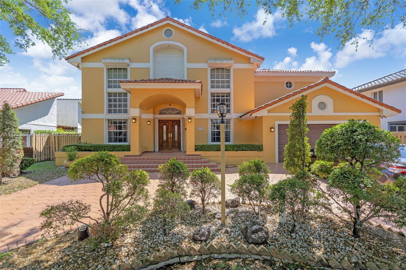 8320 NW 167th Ter, Miami Lakes FL 33016