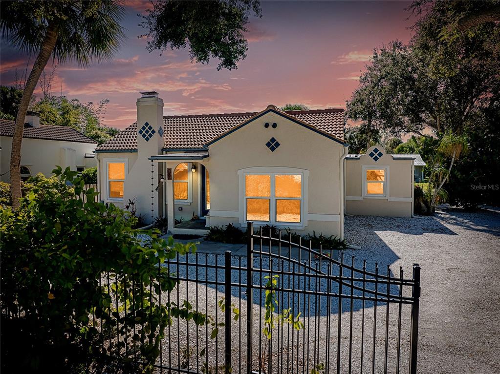 223 PALMETTO ROAD W