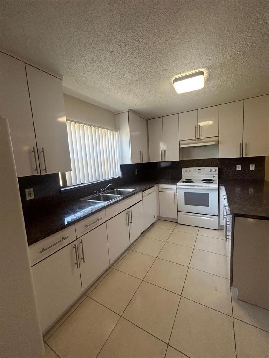 5821 Swordfish Court # B, Tamarac FL 33319