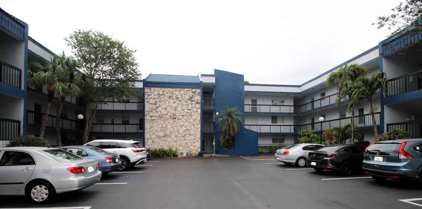 3090 Holiday Springs Boulevard # 106, Margate FL 33063