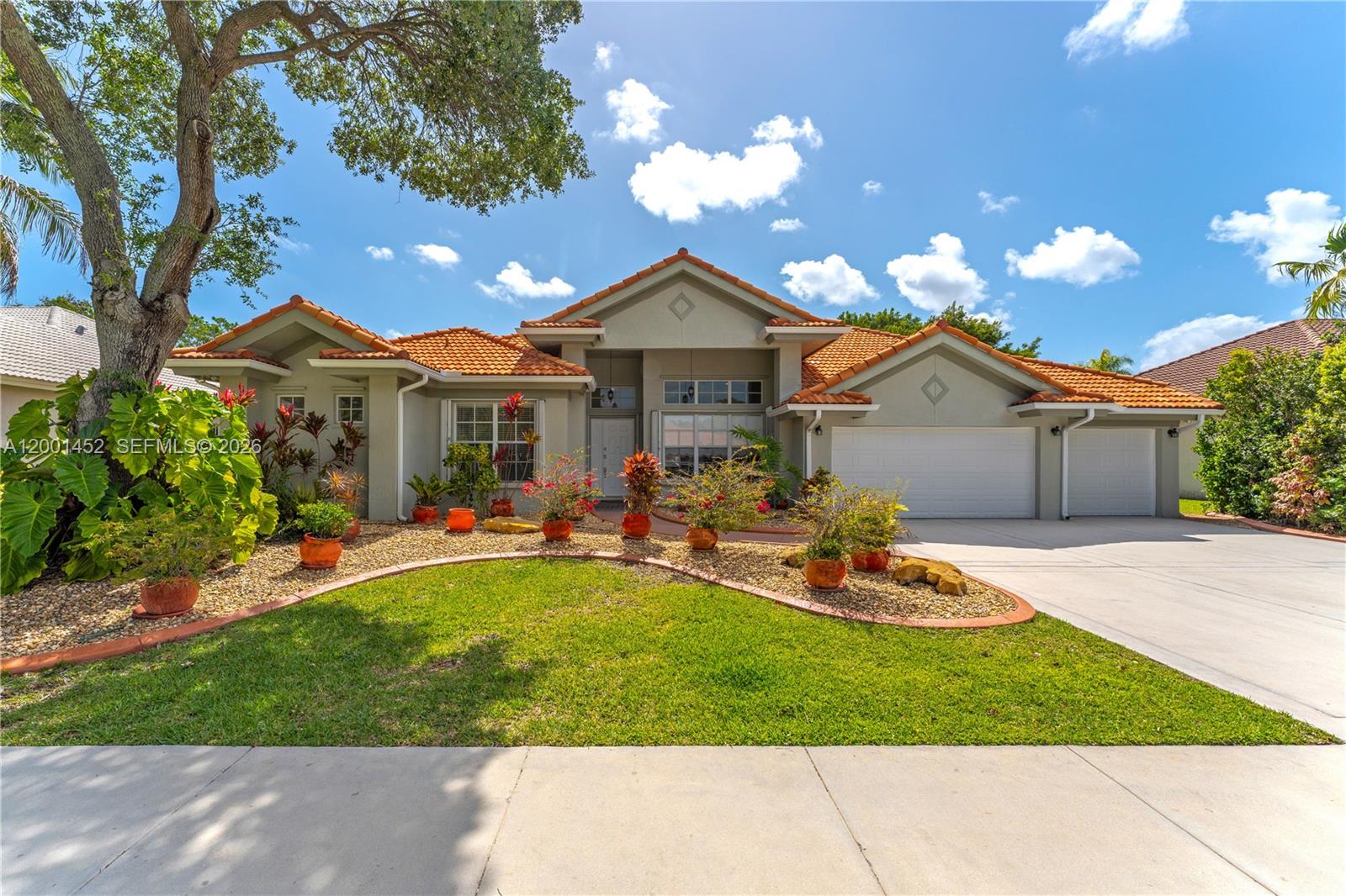 2625 Fairways Dr, Homestead FL 33035