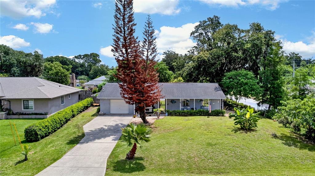 1115 WOODSIDE DRIVE