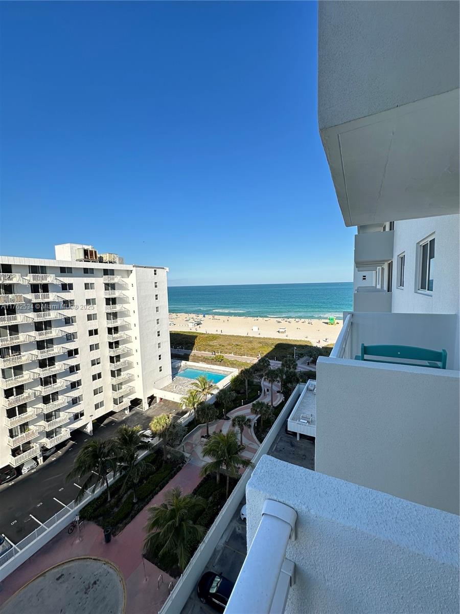 345 Ocean Dr # 1022, Miami Beach FL 33139