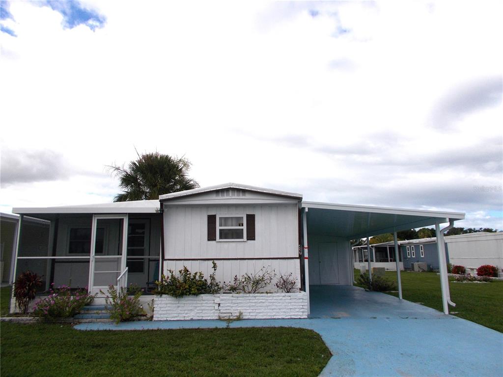 427 BOXWOOD DRIVE