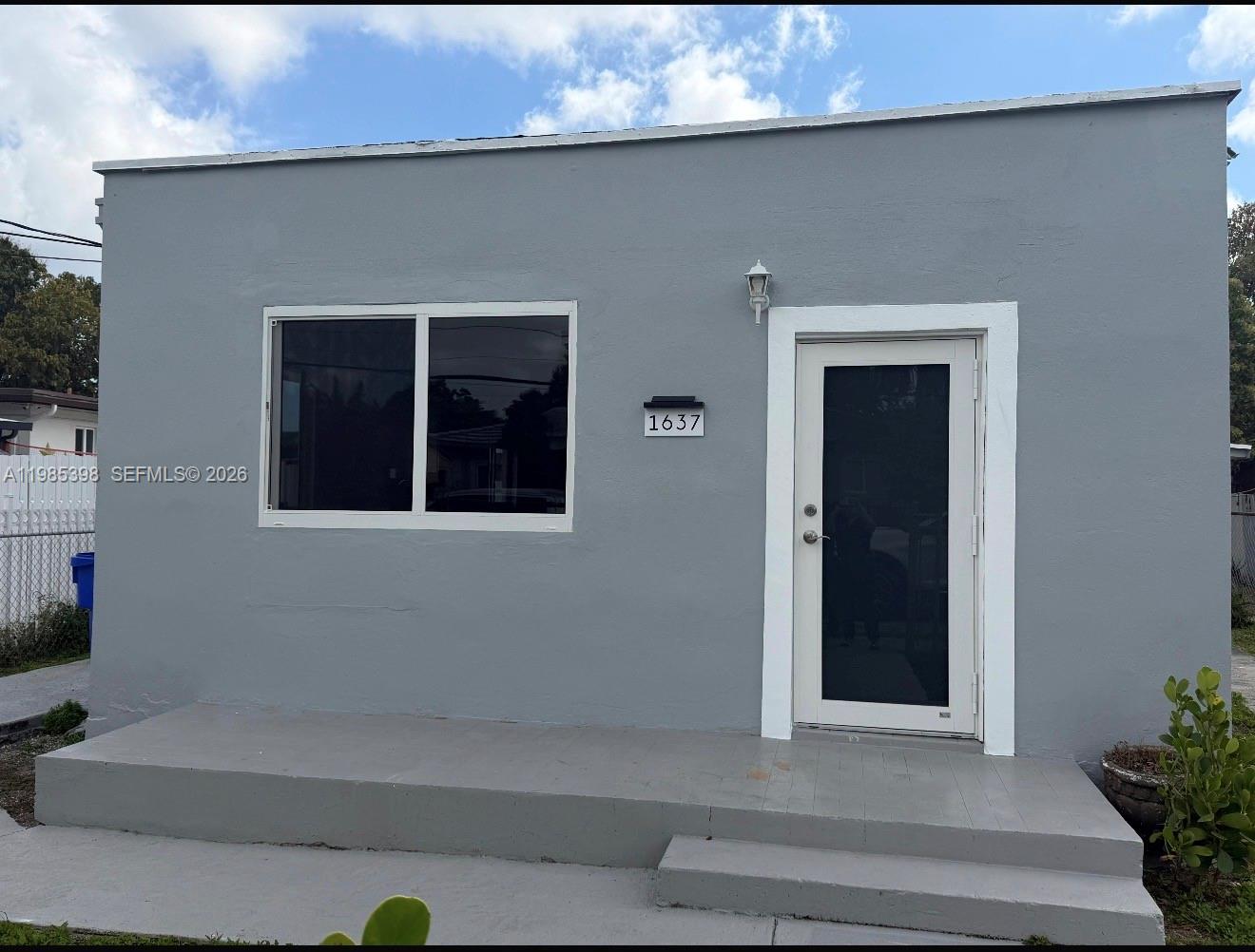 1637 NW 31st Ave, Miami FL 33125