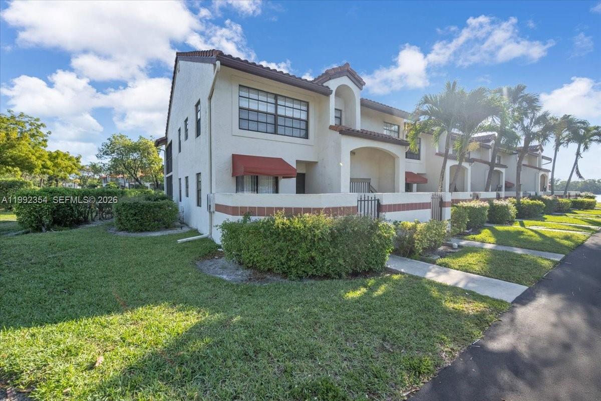 101 Lincoln Ct # 101, Deerfield Beach FL 33442