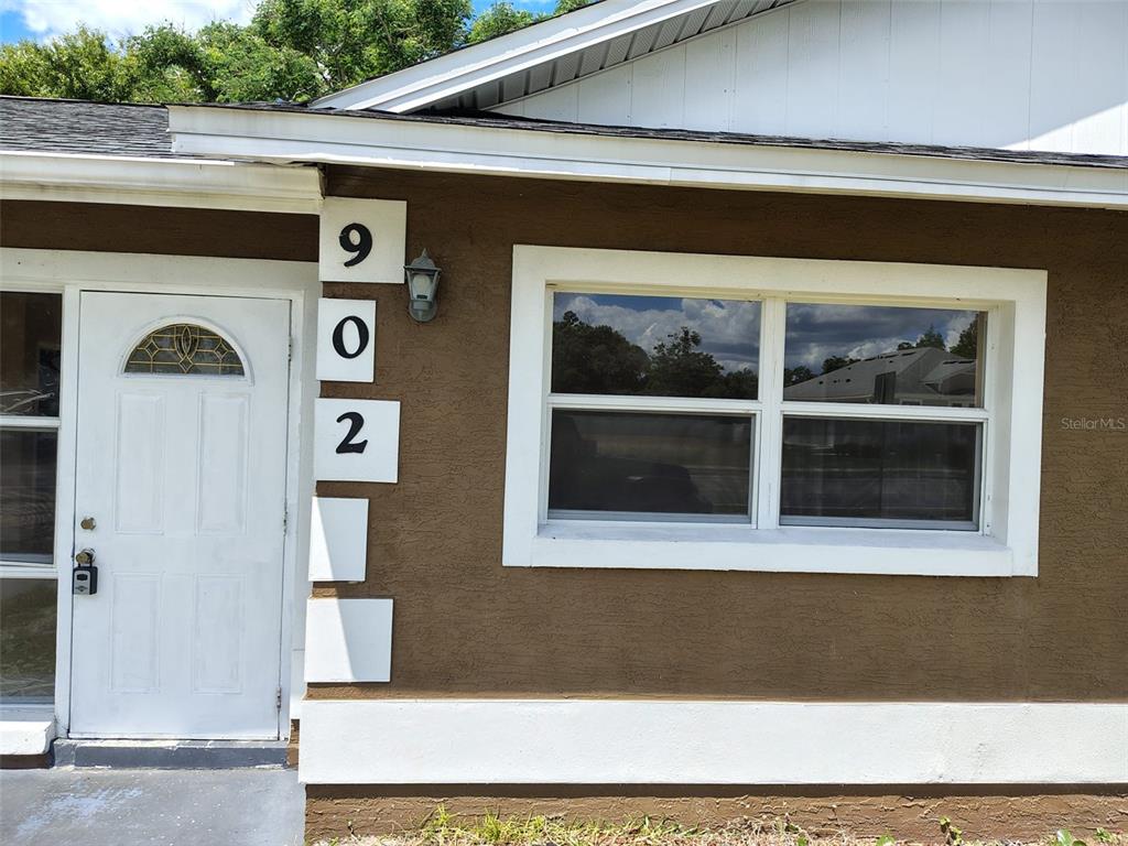 902 N THACKER AVENUE, KISSIMMEE, FL — photo 3 of 30