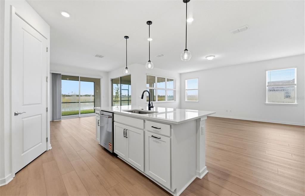 10005 JOHNSON OAKS GLEN, PARRISH, FL — photo 4 of 20